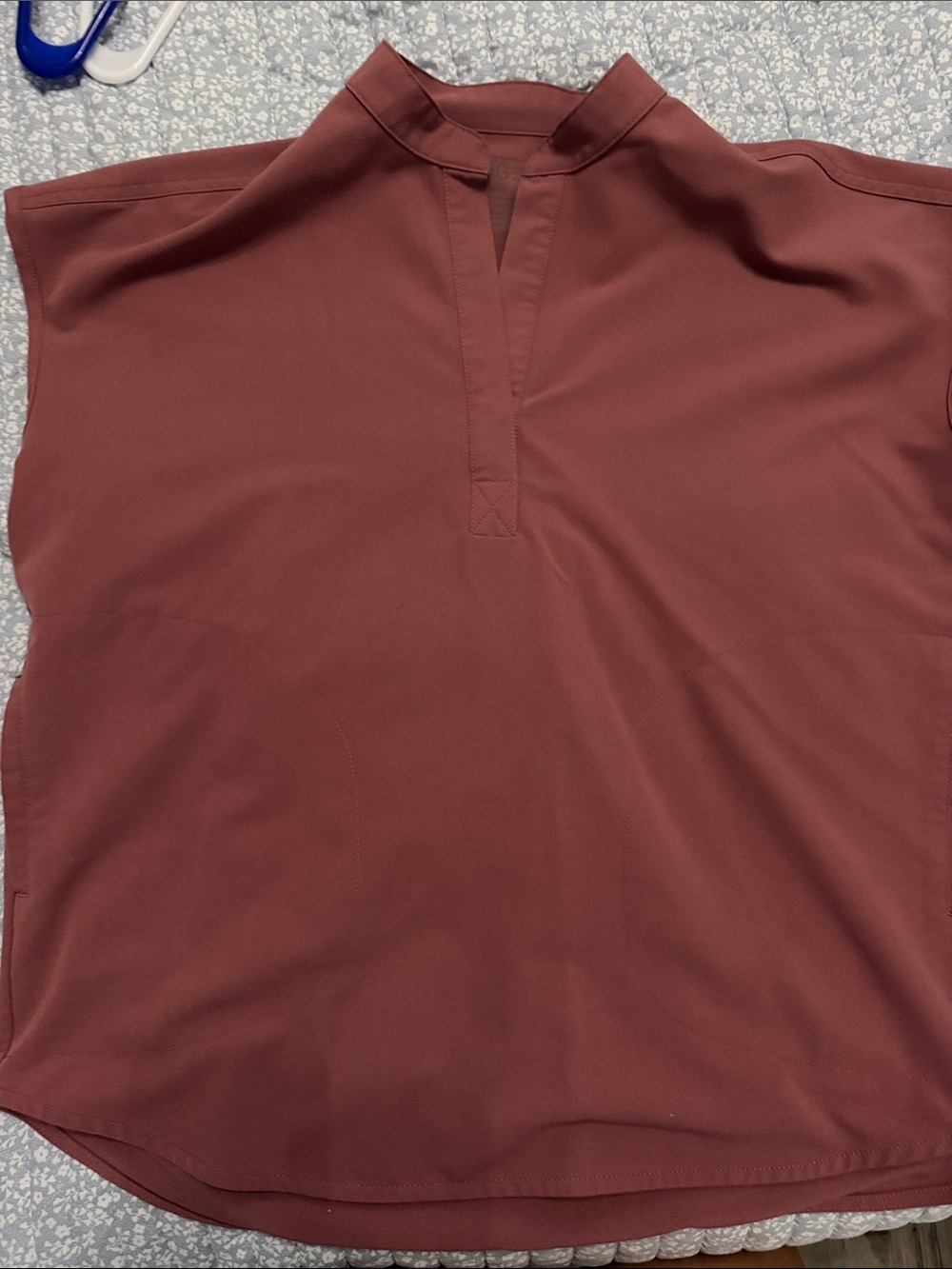 Figs Women's Sleeveless Scrub Top in Rust pink
